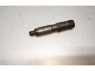 Vstřikovač 0000100551 Mercedes-Benz C W202 pro naftový motor 2.5