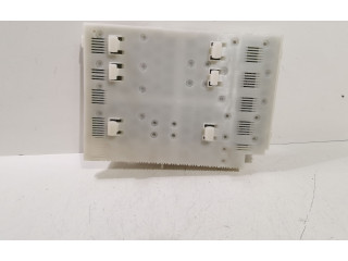 Блок предохранителей 31412970 Volvo S60