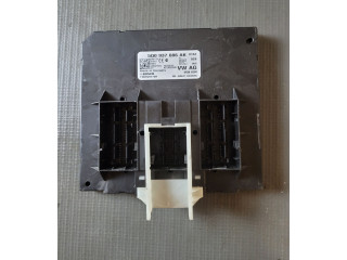 Блок комфорта 5Q0937086AK Skoda Octavia Mk3 (5E)