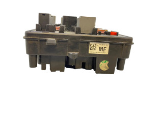 Блок предохранителей  13275883, 13222784   Opel Insignia A    