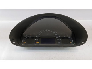 Přístrojová deska Mercedes-Benz C W203 2002 A2035403047