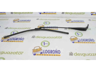 Ножка стеклоочистителей лобового стекла