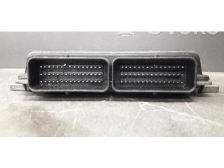 Блок управления двигателем Блок управления S110138000B Renault Clio I