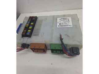 Блок предохранителей 30765624 Volvo V70