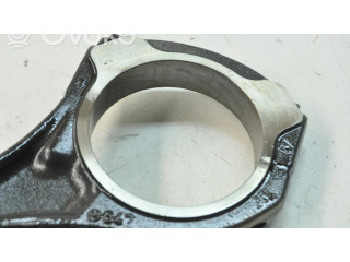 Píst 6423882 Mercedes-Benz S W222 pro naftový motor 3.0 OM 642.861