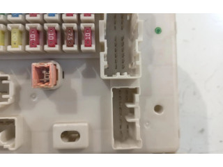 Pojistková skříňka Toyota Land Cruiser (J120)