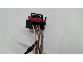 Zpětné zrcátko pravé Volkswagen Touran I 2004  E1010744  