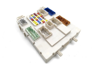 Блок предохранителей GV6T-14A073-UC   Ford Kuga II    