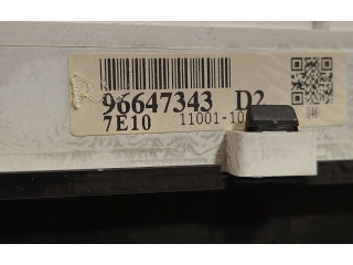 Přístrojová deska Chevrolet Epica 2007 96647343
