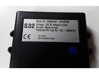 Блок управления 030301021, 50100295 Subaru Outback