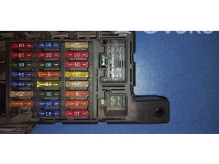 Блок предохранителей  518323324   Volvo V70    