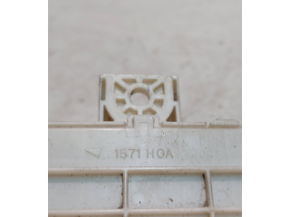 Блок предохранителей 1571H0A Mitsubishi Colt