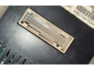 Přístrojová deska  Audi Q7 4L 2008 4L0920981C  