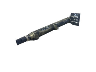 Топливная рампа 8658252, 005646L1   Volvo V70  