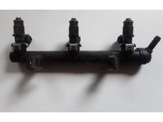 Топливная рампа 04C133313AC   Skoda Citigo   для двигателя CHYA