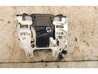 Блок управления климат-контролем    Mazda 323