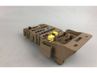 Блок предохранителей 82201AJ00A Subaru Outback