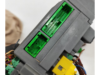 Блок предохранителей 38200SEFE43 Honda Accord