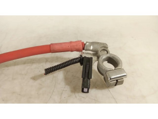 Плюсовый провод (аккумулятора)