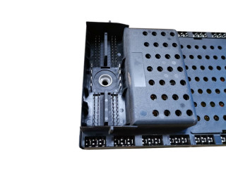 Блок предохранителей 9452772, 99W502   Volvo S80    