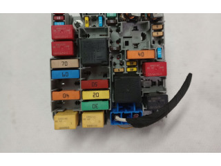 Блок предохранителей 51867698   Alfa Romeo Giulietta    