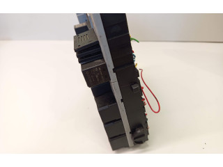 Блок предохранителей 08696040, 8622520   Volvo XC90    