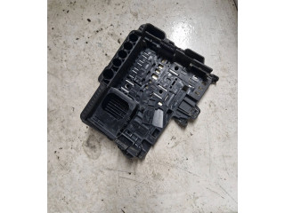 Блок предохранителей 13362767 Opel Meriva B