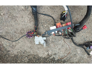 Pojistková skříňka 7H0971727F Volkswagen Transporter - Caravelle T5 2007