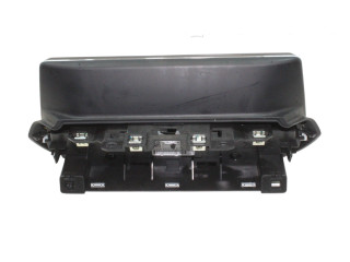 Дисплей 9838129680, 983812968000 Peugeot 2008 II