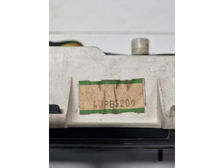 Přístrojová deska Nissan Sunny 1987