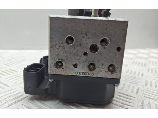 Блок АБС 4454053010, 1332005040 Lexus IS 200-300 1999 - 2005 года