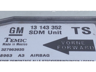 Блок подушек безопасности 13143352, 327963935   Opel Combo C