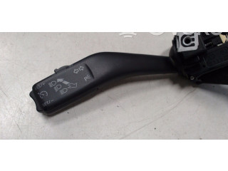 Ручка поворотов/ фонарей 1K0953513G, 1K0953513F9B9 Skoda Octavia Mk2 (1Z)
