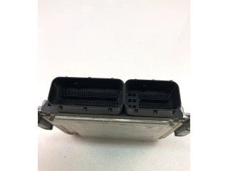 Блок управления двигателем Блок управления 32313485   Volvo XC40