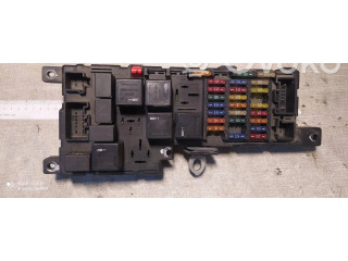 Блок предохранителей 8678449, 518828017 Volvo XC90