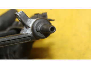 Vstřikovací lišta 06E133681L   Audi A8 S8 D4 4H     