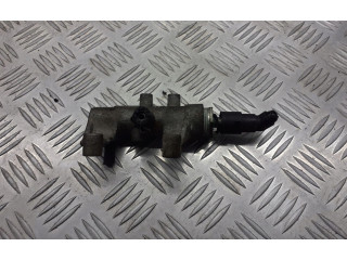 Vstřikovací lišta 55203803   Opel Zafira B     