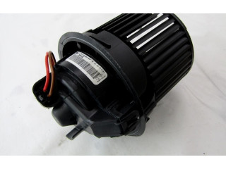 Вентилятор печки    272100975R   Dacia Sandero