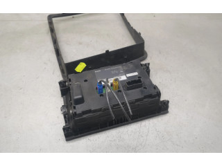 Дисплей    259155024R, 8200933925   Renault Trafic II (X83)