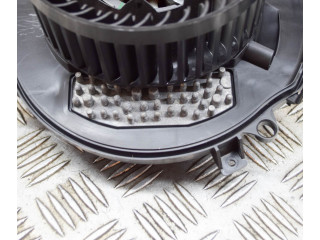 Вентилятор печки    5WA907521, 5WC819021A   Audi Q3 F3