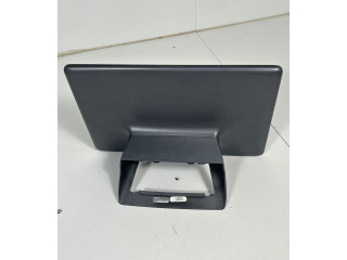 Дисплей Tesla Model 3