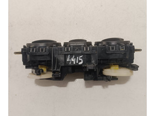 Блок управления климат-контролем 69747020   Volkswagen Transporter  Caravelle T5