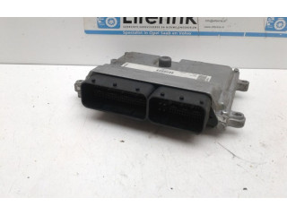 Блок управления впрыском 30729801   Volvo V50