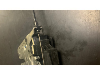 Замок задней крышки