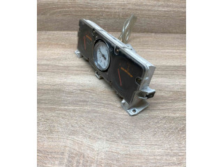 Přístrojová deska Mitsubishi Pajero 1986