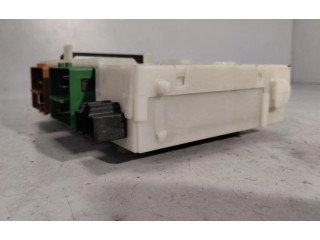 Блок предохранителей 7G9T14C256HA Volvo S80