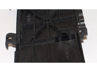 Крышка блока предохранителей 1J0937555A, 1j0937550 Audi A3 S3 8L