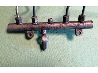 Топливная рампа 9645629580, 10033404   Volvo S40  