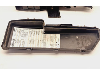 Блок предохранителей  9494210   Volvo V70    