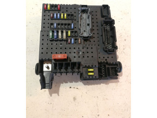 Блок предохранителей 30732769, 28014120   Volvo V70    